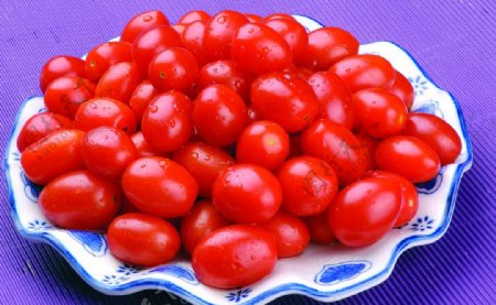 圣女果小西红柿小番茄图片