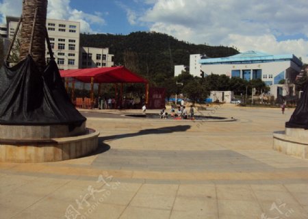 郴州苏仙福地广场图片