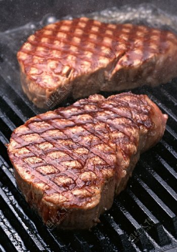 美味牛肉新鲜烤肉图片