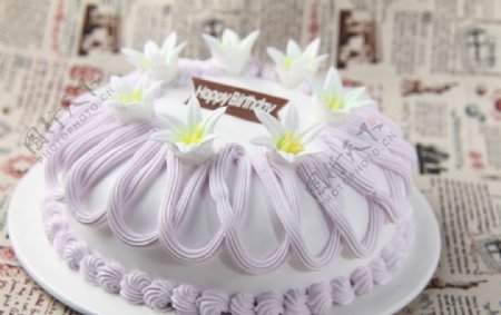 生日蛋糕大百合图片
