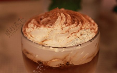 提拉米苏冰咖啡图片