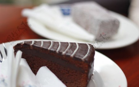 巧克力西式糕点图片