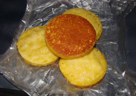 黄色玉米面饼图片