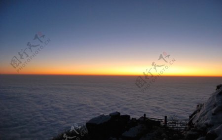 峨嵋山冬季风景图片