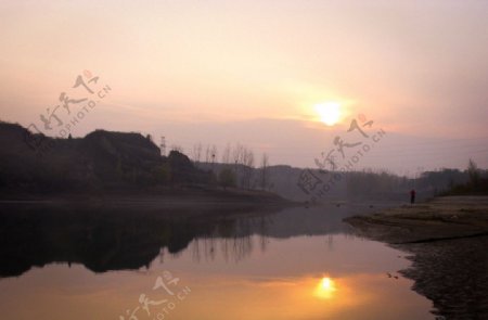 娄河落日图片
