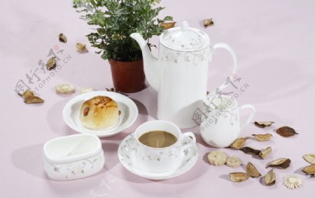 全套陶瓷茶具图片
