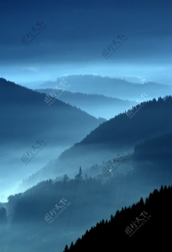 山雾图片