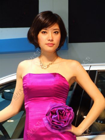 2008北京国际车展车模美女特写图片