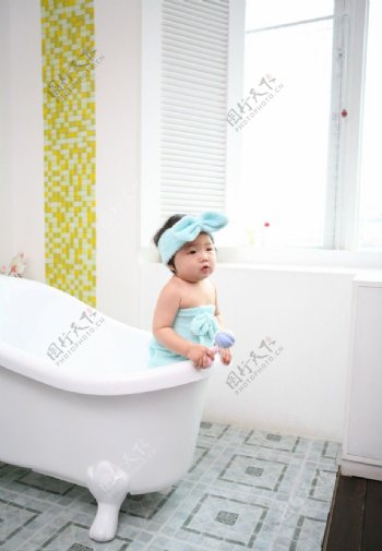 浴缸儿童图片