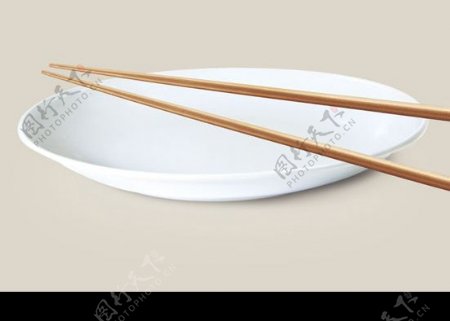盘子和筷子图片