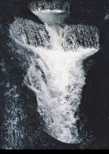 山溪瀑布0093
