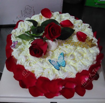 玫瑰生日蛋糕