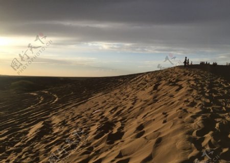 沙漠夕阳
