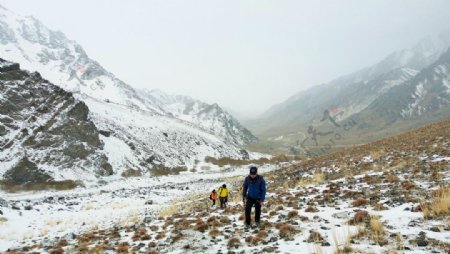 新疆博格达峰徒步