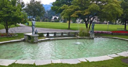 瑞士因特拉肯小镇喷泉