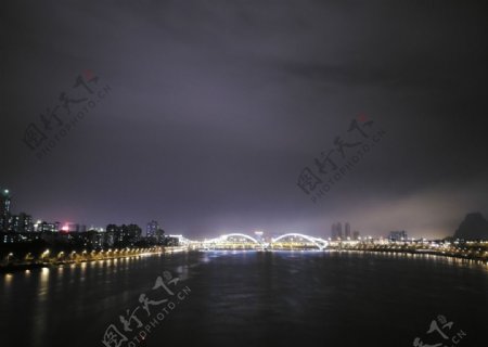 广雅桥夜景