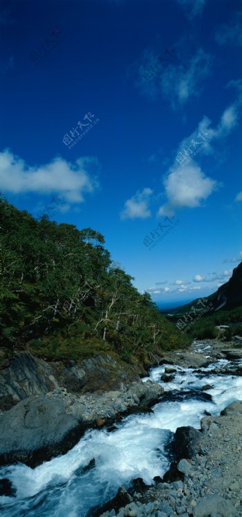 山中自然风景图片