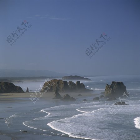 海岸浪花自然景观图片