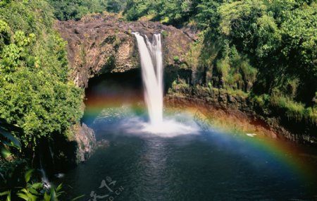 彩虹瀑布风景图片