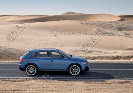 汽车与沙漠图片