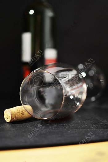 酒精聚会聚餐约会玻璃红酒软木醉酒醒酒分辨率酒精