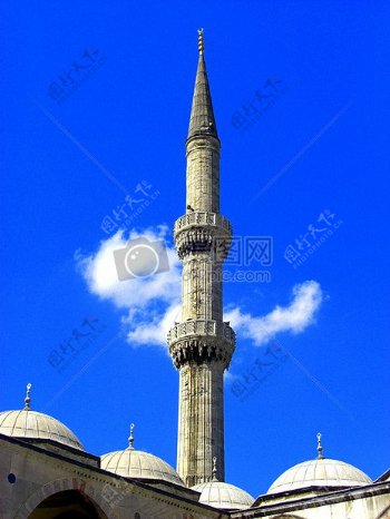 蓝天下的清真寺