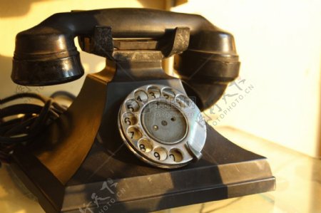 古老的电话机