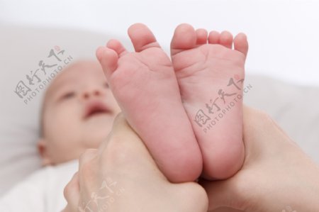 婴儿的脚图片