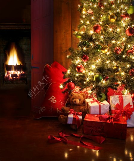 圣诞树与礼物