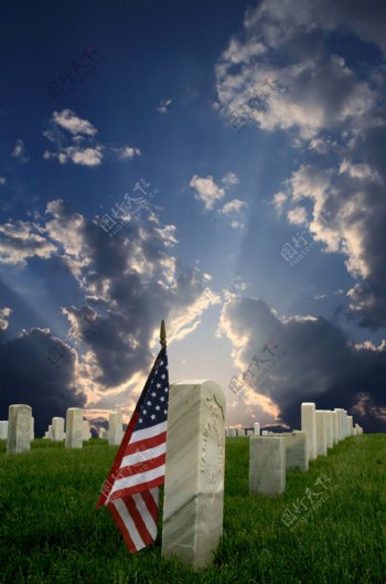 墓地上的美国国旗