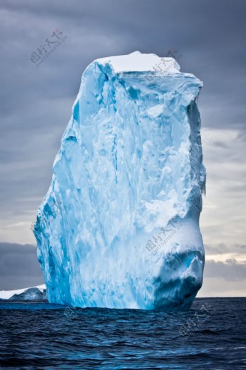 南极冰峰图片