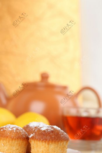 红茶蛋糕摄影图片