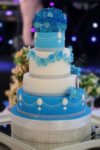 蓝色花朵婚庆蛋糕图片