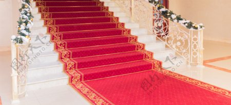 红色地毯客厅效果图图片