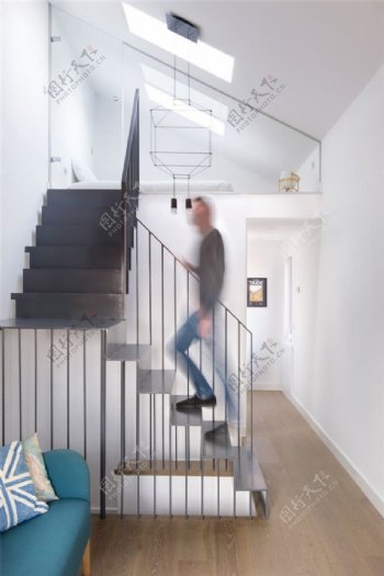 现代简约室内楼梯设计图