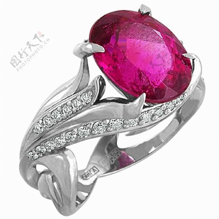 紫色钻石戒指图片