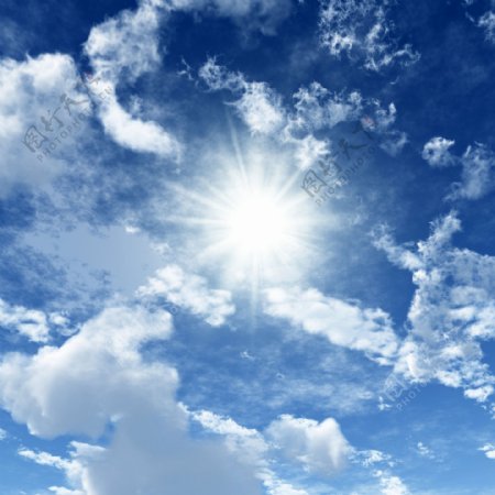 蓝天白云与太阳图片