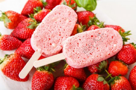 草莓冰棒图片