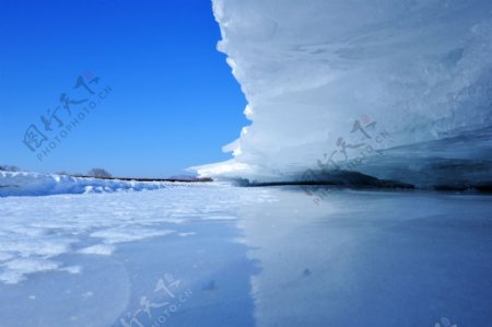 白色冰雪世界风景