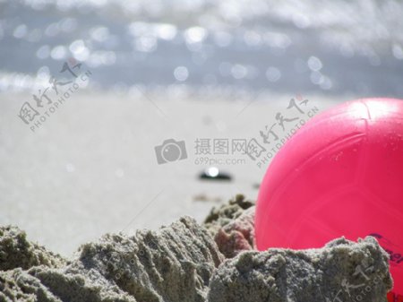 沙滩上的排球
