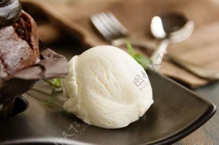 奶油冰淇淋图片