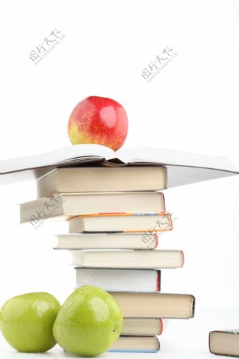 书本与苹果
