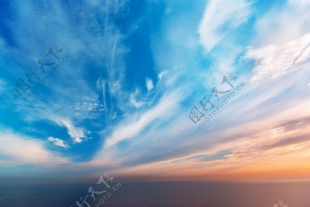 壮观蓝天白云图片