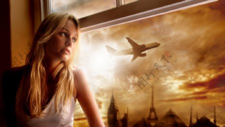飞机与旅行的美女图片