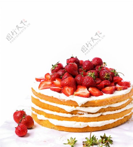 新鲜草莓与蛋糕