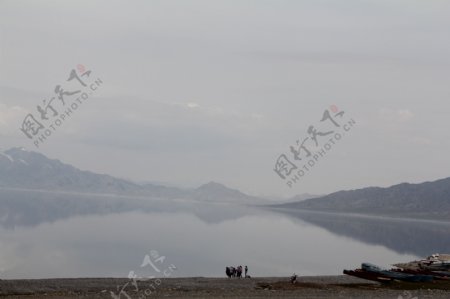 赛里木湖三台美景图片