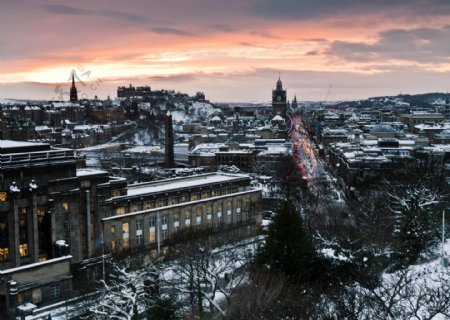 英国爱丁堡冬雪景色图片