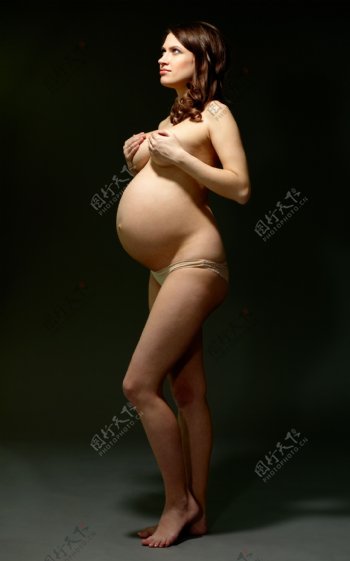 长发孕妇图片