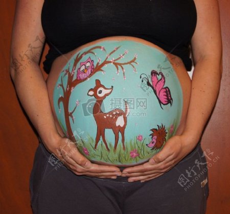 怀孕肚子上的图画
