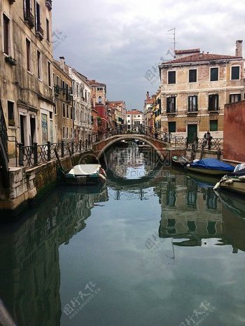 水面上的威尼斯